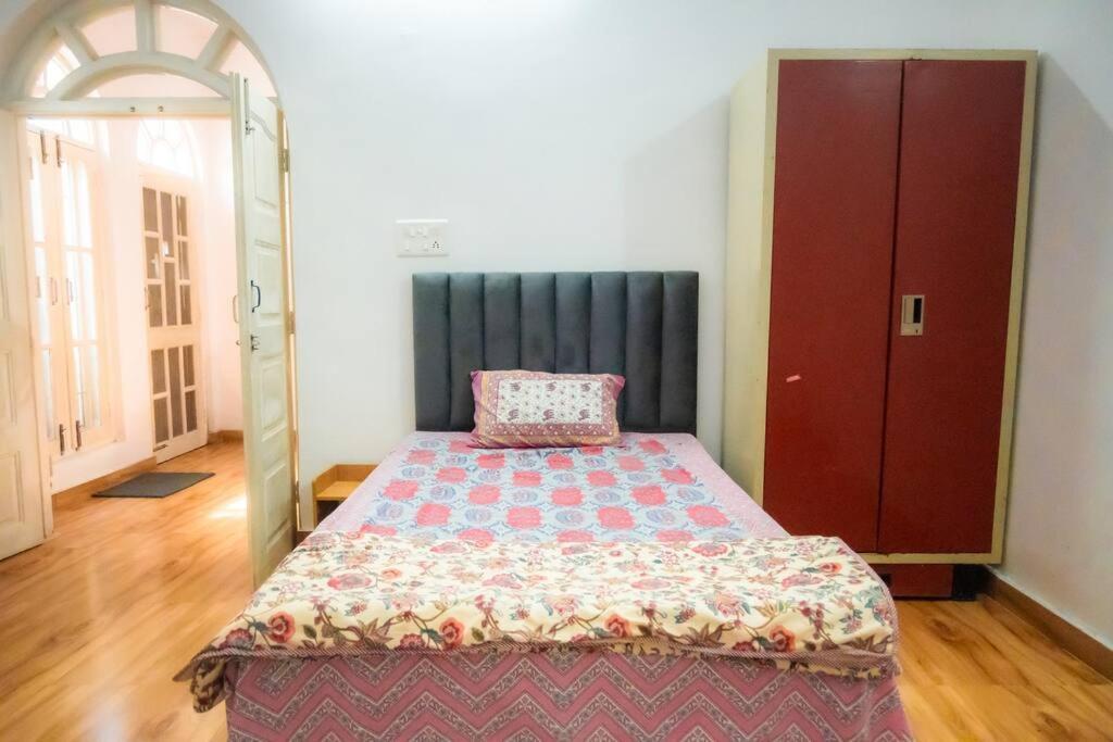 Blue Door Villa By Homeyhuts Rajpur Luaran gambar