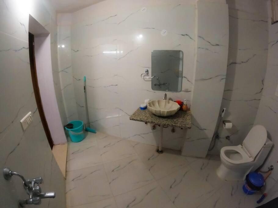 Blue Door Villa By Homeyhuts Rajpur Luaran gambar