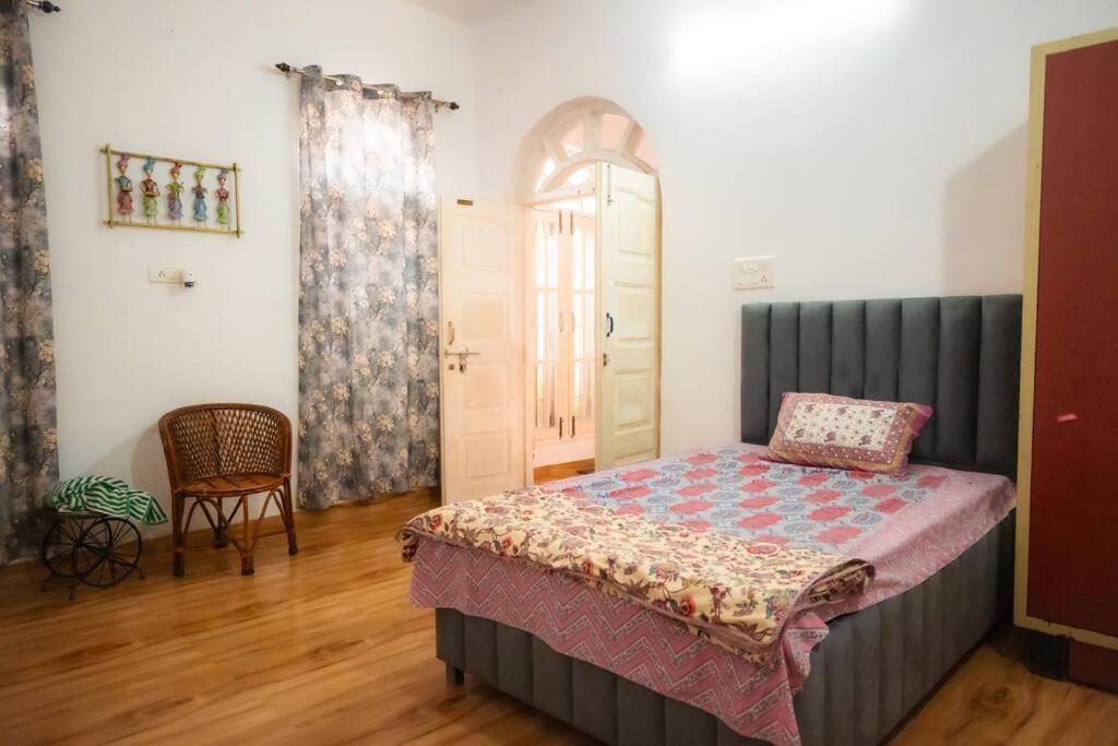 Blue Door Villa By Homeyhuts Rajpur Luaran gambar