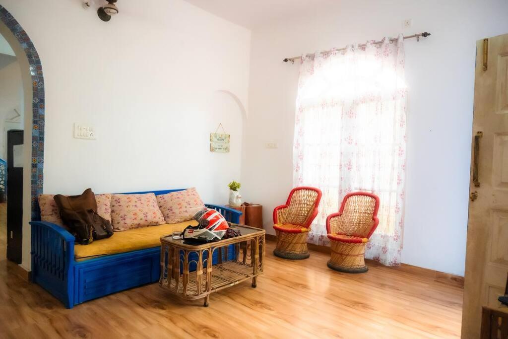 Blue Door Villa By Homeyhuts Rajpur Luaran gambar