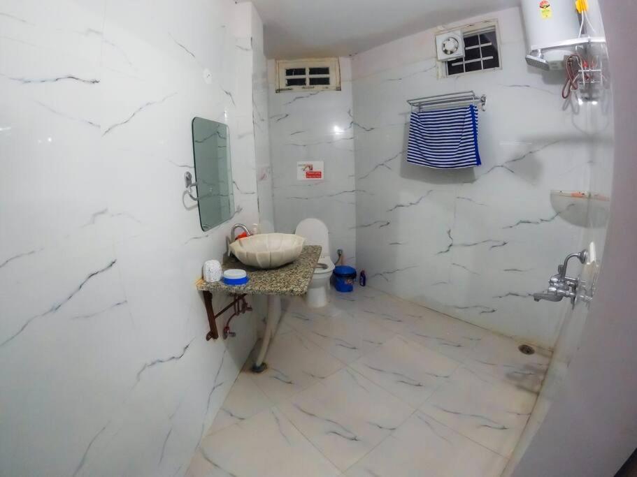 Blue Door Villa By Homeyhuts Rajpur Luaran gambar